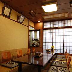 落ち着いた雰囲気で味にこだわり抜いた活貝料理専門店