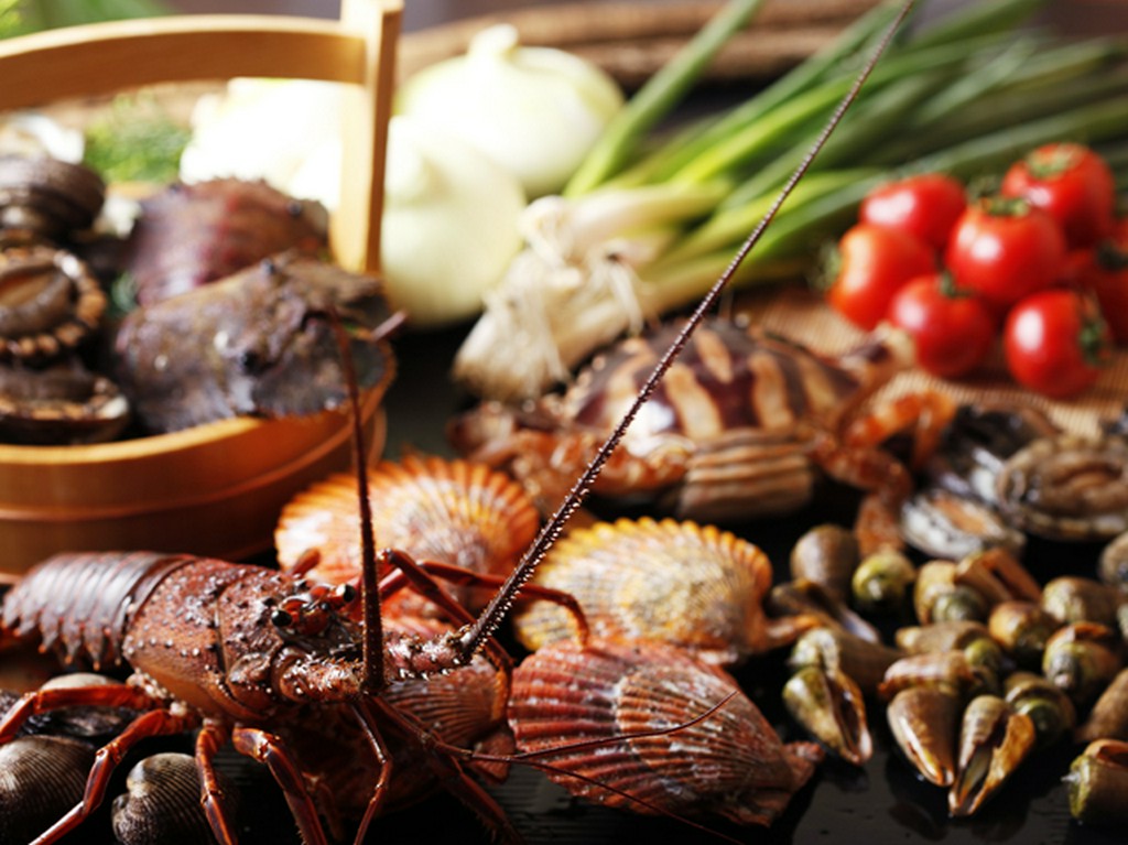 生きていますね！ぜいたくですね土佐の海をそのままテーブルへ！