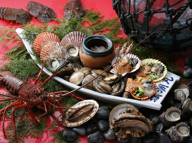 風土が育てた酒と肴、満潮の歓送迎会は食べて飲んでまた楽しい