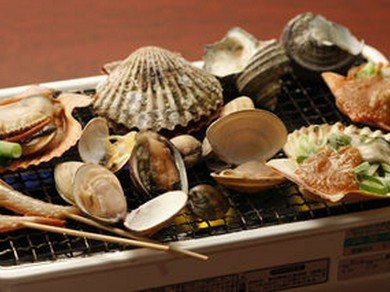 活貝・海老料理“満潮”自慢の海賊焼きをお楽しみ下さい。