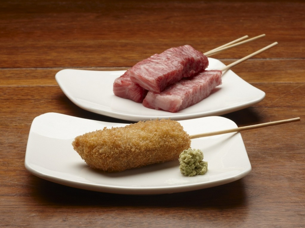 厳選の信州産和牛いちぼを使った特別な串カツ