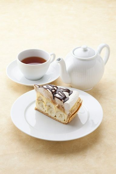 自社ファクトリーでひとつひとつ手作りしたフレッシュケーキ