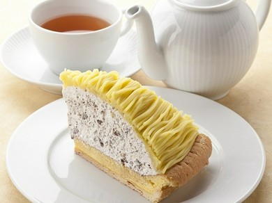 旬の素材を贅沢に使用したフレッシュケーキを豊富にご用意