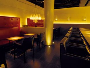 B bar Roppongi 비버 롯본기