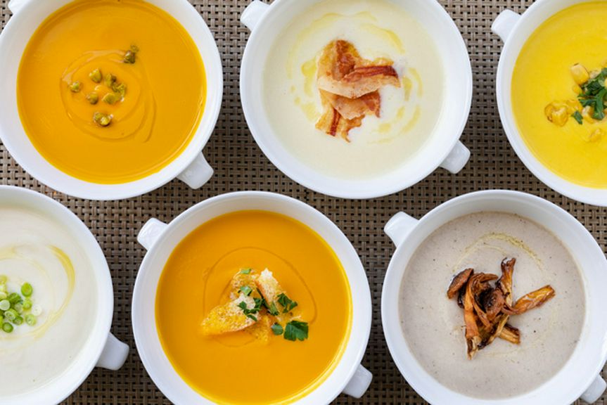 テイクアウトできるホテルの自家製スープ