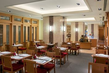 半岛酒店BOUTIQUE & CAFE