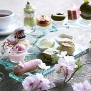 スコーンをはじめサンドウィッチ、デザートなど、見た目も美しく優雅な『アフタヌーンティー』。心地良いティータイムをお過ごしください。