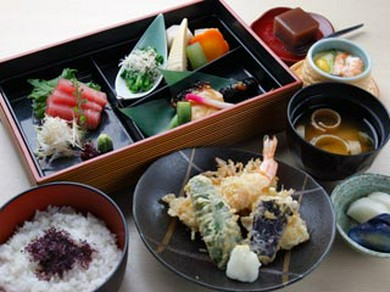 彩り弁当（一日限定20食）