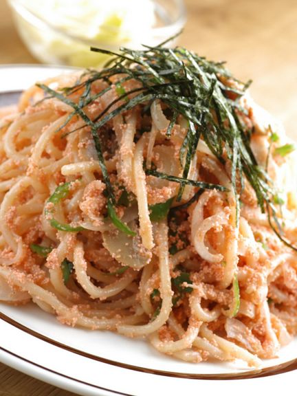 ボリュームたっぷりのスパゲッチ。一度食べたらヤミツキです!!