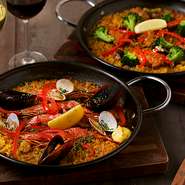 〆はやっぱりパエリア！　食べ応えあります！