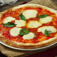 これまた不動の人気のピッツァは4種類!!