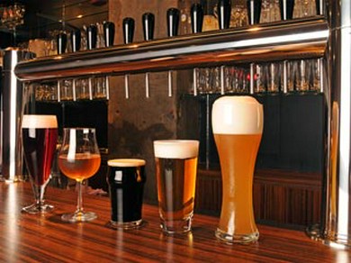 全面禁煙のカジュアルな地ビール専門店