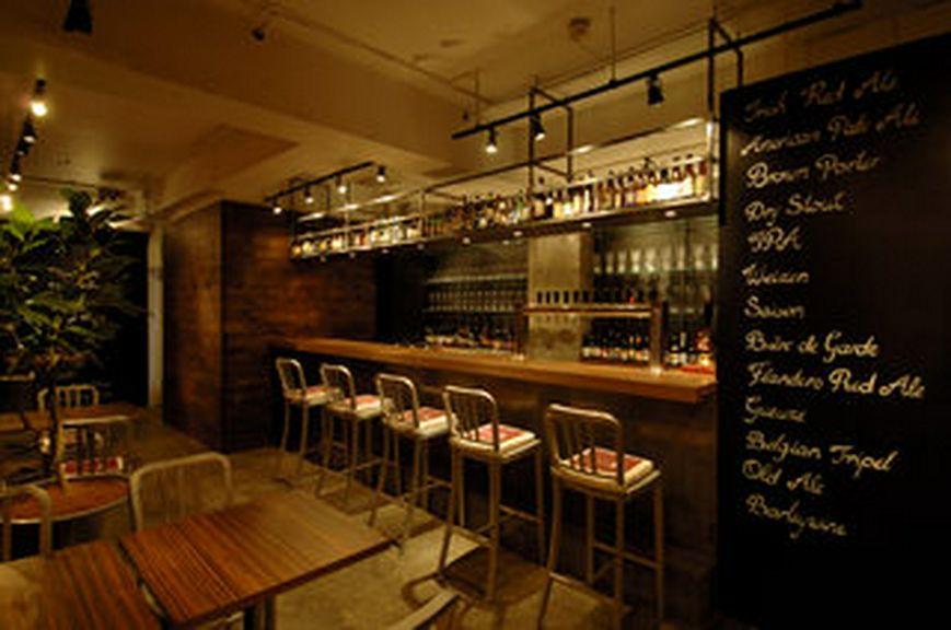 女性お一人でもお気軽に立ち寄れる雰囲気です