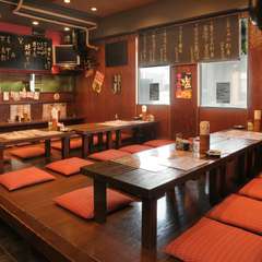 気の合う仲間との宴会にも最適なお座敷席。