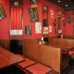 親しみやすい雰囲気の活気あふれるお店。