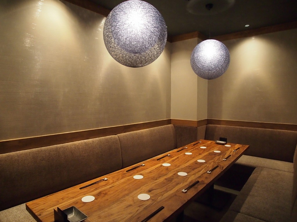 【大人の隠れ家】大人が集う癒し空間　B1階フロア