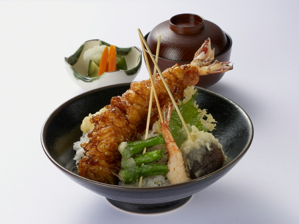 海老天丼定食(税込1922円)