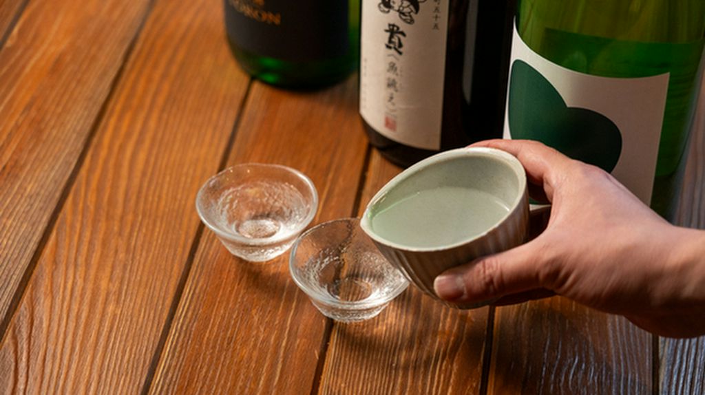 カップルで居酒屋デートにも