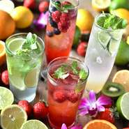 Cassis
●カシスウーロン
●カシスオレンジ
●カシスグレープフルーツ

Lychee　
●チャイナブルー
●ライチオレンジ
●ライチソーダ