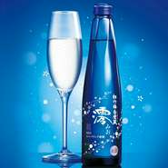 フルーティーなのに後味は爽やか！口当たりがとてもよく、アルコールが苦手な方でもお楽しみいただける新感覚のスパークリング清酒！