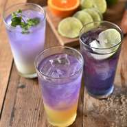 +200円でふわとろクリームチーズのトッピングもOK♪

●オーロラレモネード
●オーロラカルピスレモネード
●オーロラオレンジレモネード