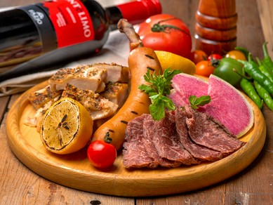 GABURICOの肉盛りプレート