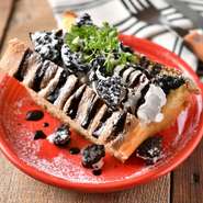 たっぷりクリームのふわふわシフォンケーキ