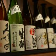 そばの産地を中心に厳選した日本酒の数々