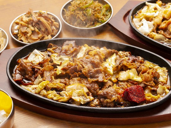 丸玄 マルゲン 名駅 焼肉 ヒトサラ