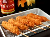 愛知・清須の“日乃鳥ソース”と味噌で楽しむ『串カツ』5本セット