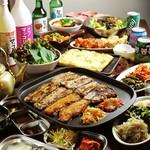 サムギョプサルや炊き餃子、チーズチヂミなど豪華ラインナップでこの価格はお得！