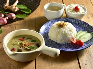 タイの代表的な料理『グリーンカレー（ゲーンキョウワーン）』