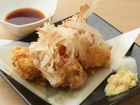 愛知県長久手市の豆腐屋【冨田商店】の美豆腐を使用。にがりの代わりにでんぷんを使用しているそう。