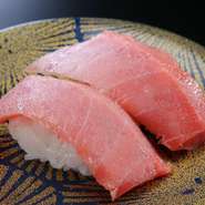 店舗自慢の一貫をぜひ『本まぐろトロ』