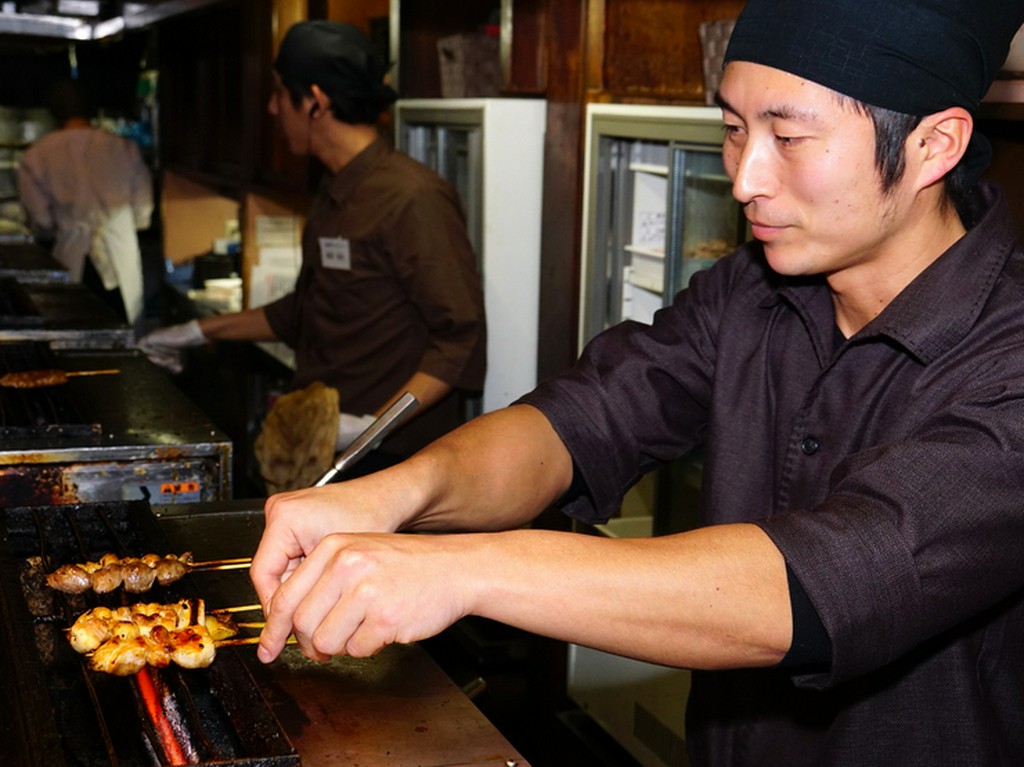 日本酒との相性をご紹介しながらお料理を提案しています