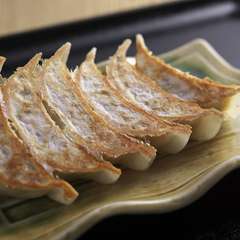 デートで楽しむ京のぎょうざ！上品な味わいが人気！