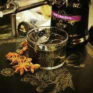 スターアニス風味のカクテル。