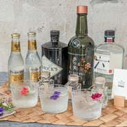 国産、海外、たくさんあるクラフトジンからお好きなジン３種の飲み比べはいかがでしょう？