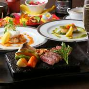 お店自慢の黒毛和牛ステーキをメインとしたフルコース。シェフおすすめの前菜やスープ、高級食材・ロブスターや帆立貝の鉄板焼きなどが楽しめる、大変お得なコースです。