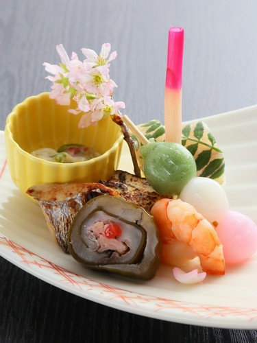 先付の一例。長年培われた匠の技が込められた逸品　