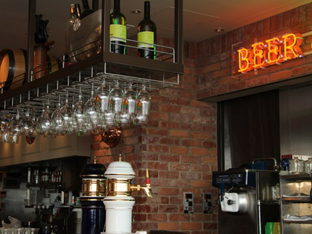 ランチもディナーも、自分の時間をゆったりと満喫