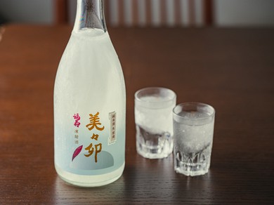搾りたての生酒を瞬間凍結させた『凍結酒』など、お酒も充実