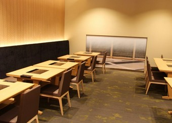 ゆったり落ち着けるので、法事や顔合わせなどの大事な会食に最適