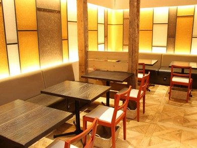 ゆったりとでき、友人とのおしゃべりランチやデートに最適