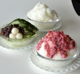 （練乳ミルク氷：1,000円（税込）（イチゴミルク氷：1,200円（税込）（抹茶ミルク氷 ：1,200円（税込）