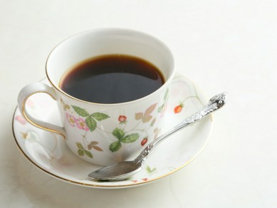 際立った苦み、酸味がほとんどなく、どなたにも好まれる深い味わい『ブレンドコーヒー』