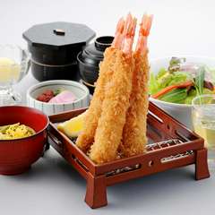 天然の大きな海老をサクっと揚げて！『大海老フライ膳』