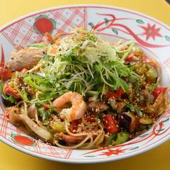 一番人気『先斗町の賑わいペペロンチーノたっぷり香味野菜添え』