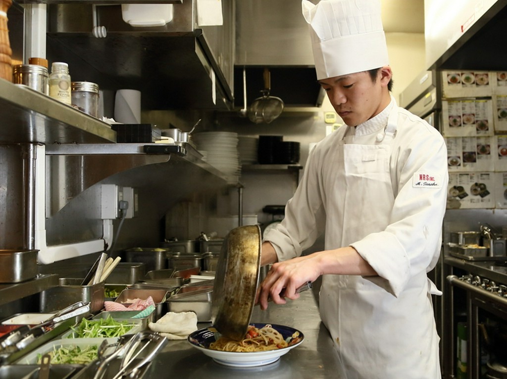 明るく元気のある活気ある店作りを特に意識してます。