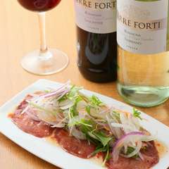 上質な肉料理を囲み開く、いつもとはちょっと違った大人の集まり